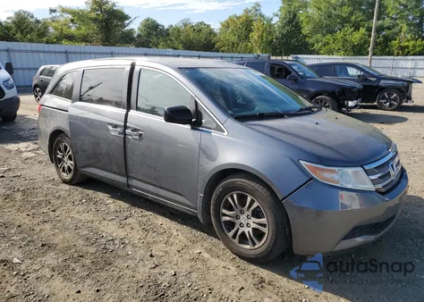 2013 Honda Odyssey Exl z USA, uszkodzony, nr VIN 5FNRL5H66DB059100